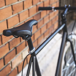 Officina riparazioni attrezzata, noleggio bici, puglia